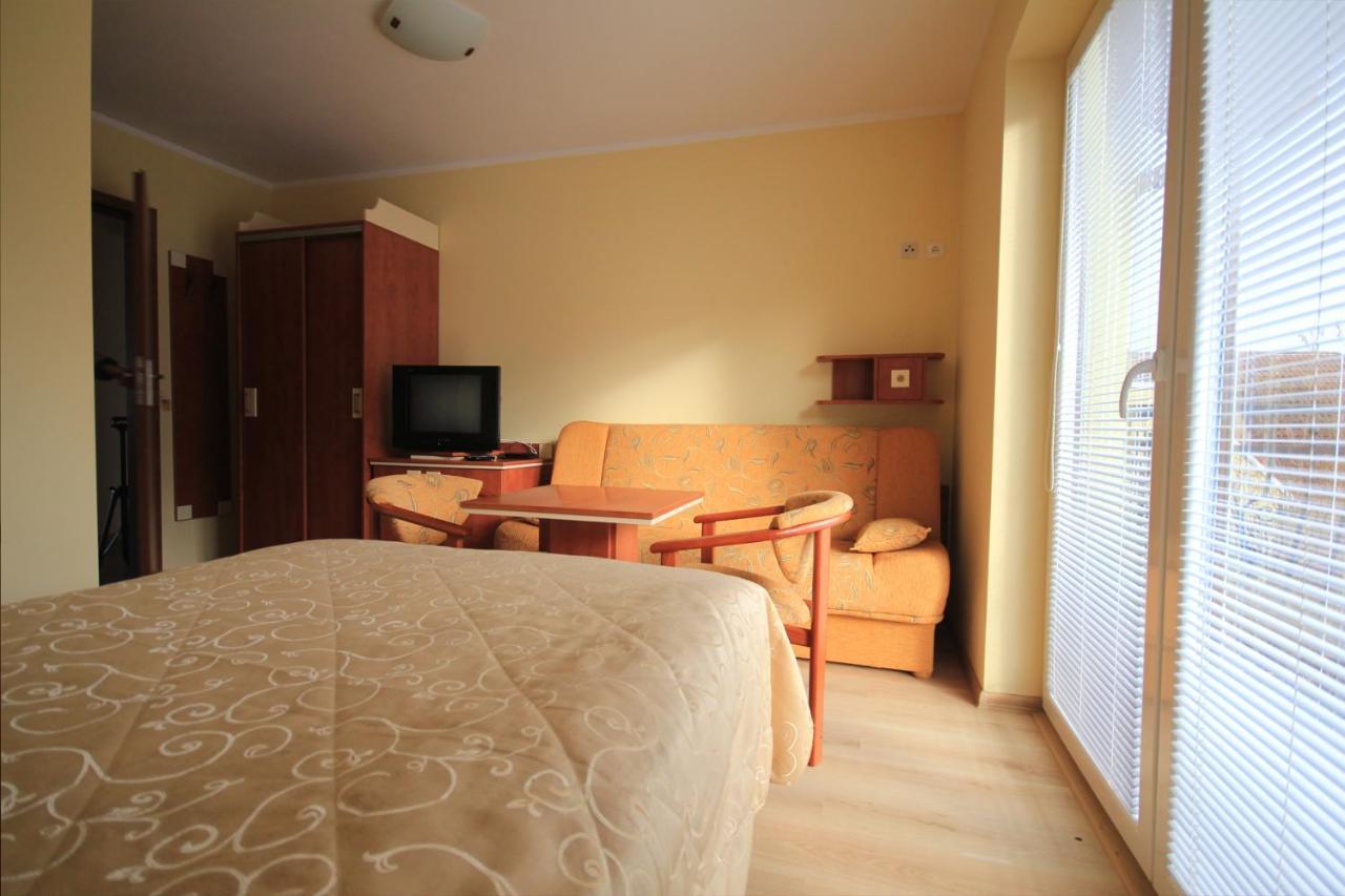 Dom Gościnny Marina Dźwirzyno Zewnętrze zdjęcie